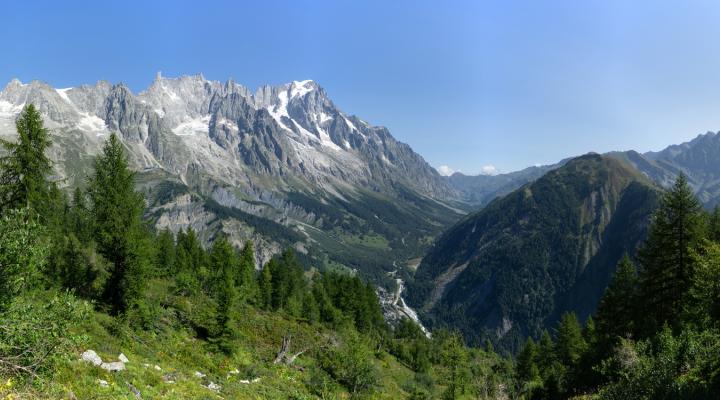 Marche d'approche sympa... et courte.