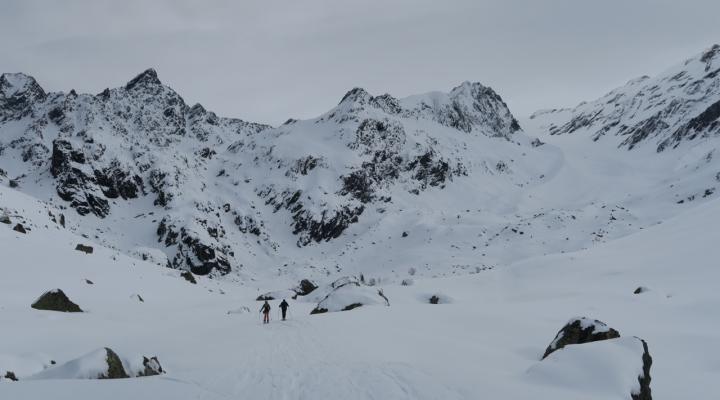 En montant vers le plateau de la Sassière