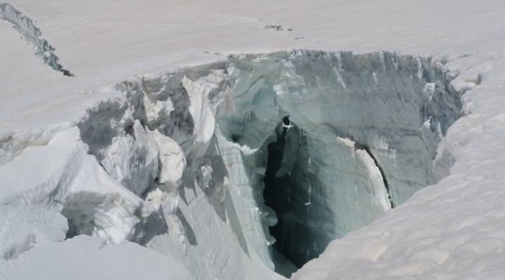 Grosse crevasse