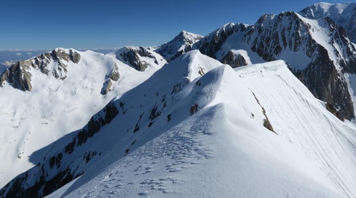 Une cordée venant de la Leix blanche