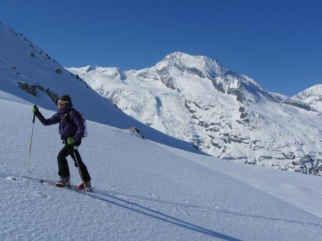 Ski de rando à Sainte Foy Tarentaise - couloir Nord de Pierre Pointe