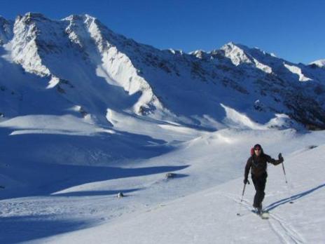 Ski de randonnée au départ du refuge de la Blanche - Queyras
