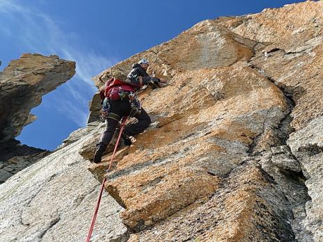 Cache-cache. Longueur 4