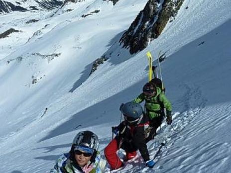 Arrivée au col, on retrouve le soleil.