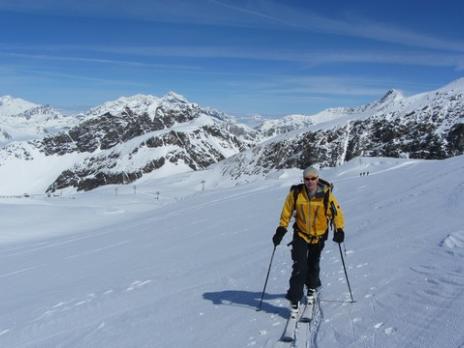 freerando à Val d'Isère, montée depuis le glacier du Pisaillas