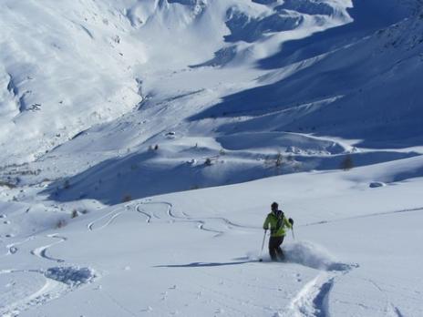 Hors piste à Sainte Foy descente du col du Granier