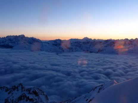 Levé du soleil depuis l'Aiguille Rouge  massif de la Vanoise
