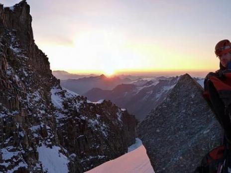 Au lever du jour au col de montandayné.