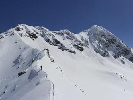 La belle arête qui donne accès au couloir.