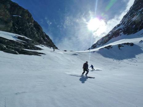 Descente sous la face nord de la Tsanteleina