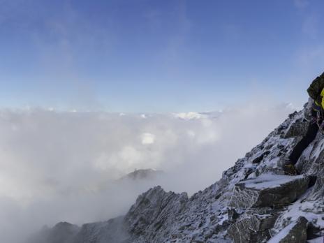 Beaucoup de givre en versant ouest.