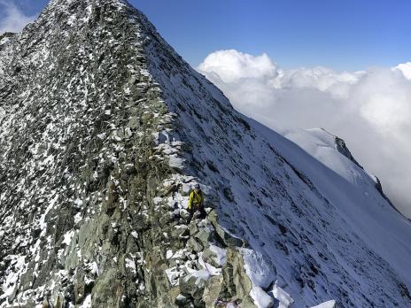 sommet dans un quart d'heure.