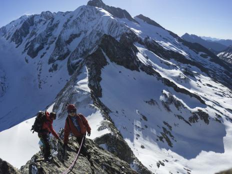 Début de l'arête est, au dessus du col du tondu.