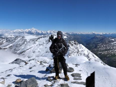 Au sommet 3747 m