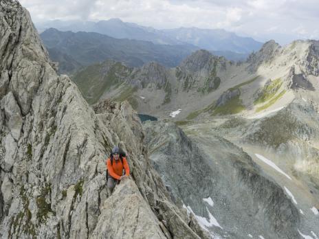 Sur l'arête en direction de col de la Nova