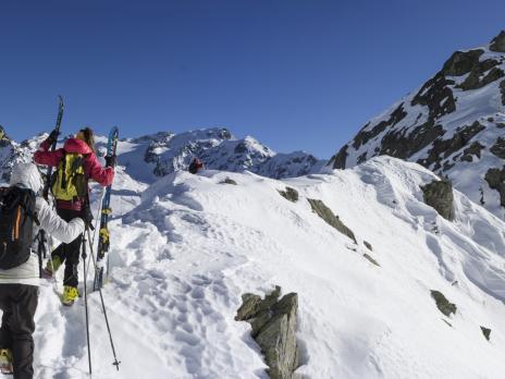 Au pied des dents rouges, avant de commencer la descente sur le lac du Petit.