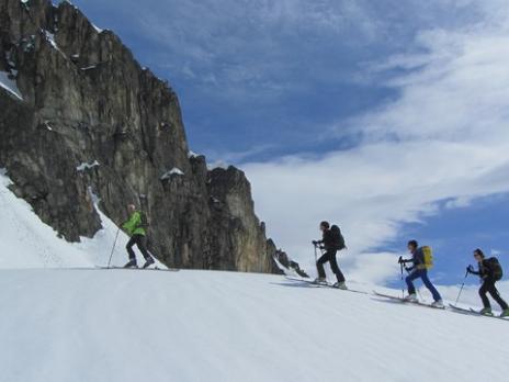 Ski de randonnée dans le Beaufortain, le col de la Charbonnière.