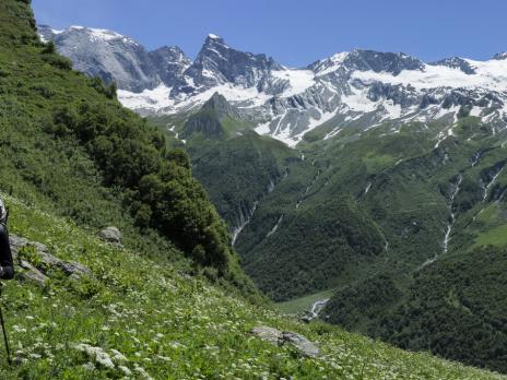La montée au refuge de Plaisance.
