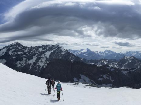Impressionnant nuage sur le massif du mont Pourri.