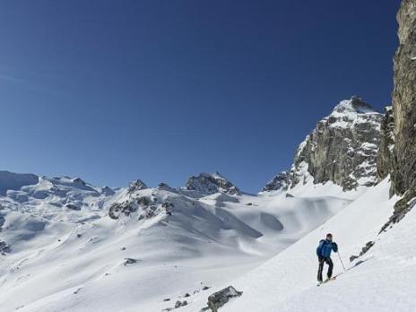 Dans les pentes raides au dessus de Benevolo.