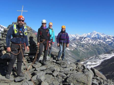 Randonnée glaciaire, la Traversière 3330m. Le sommet