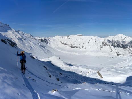 vue sur le très beau cirque d'Enstligenalp