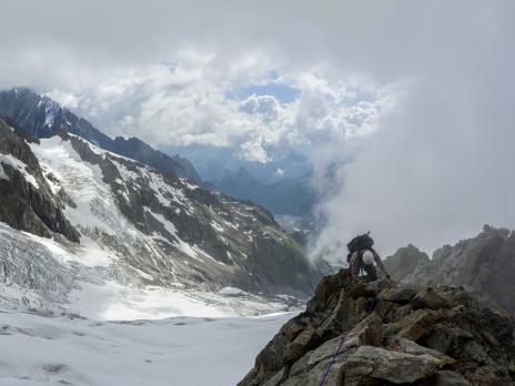 Quelques éclaircies fugaces nous incitent à penser que l'on a bien fait de continuer.