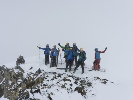 Photo de groupe au sommet (4500m) et retour du mauvais temps