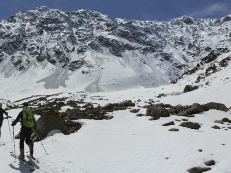 En sortant du village de Vandarbon pour remonter la vallée d'Hésarchal.