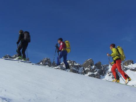 ski de randonnée dans le Beaufortain - montée au col de Portette 