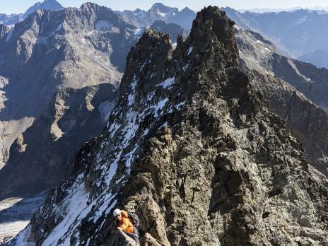 Très beau rocher à l'approche de la brèche Escarra.