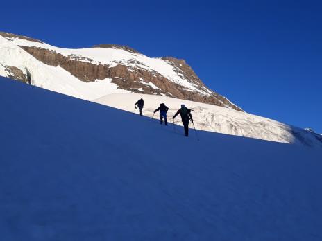 En montant à l'Albaron