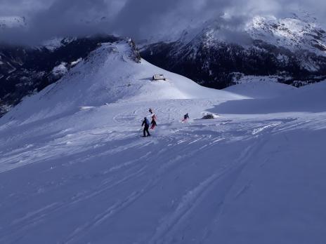 Au dessus de refuge du Turai