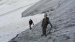randonnée glaciaire, remontée de la pente de glace