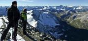 Vue du sommet sur la haute vallée de Peisey-Nancroix.