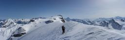 Sur la longue crête des Wildstrübel.