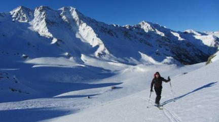 Ski de randonnée au départ du refuge de la Blanche - Queyras