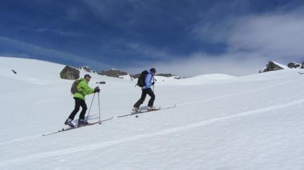 Ski de randonnée dans le Beaufortain, le col de la Charbonnière.