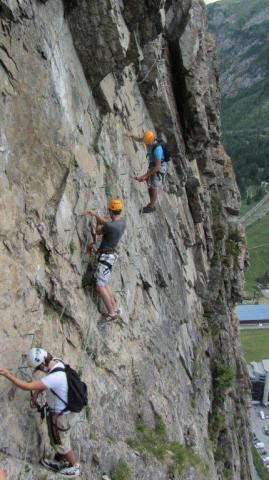 Petite descente plein "gaz" - via ferrata avec les guides des Arcs