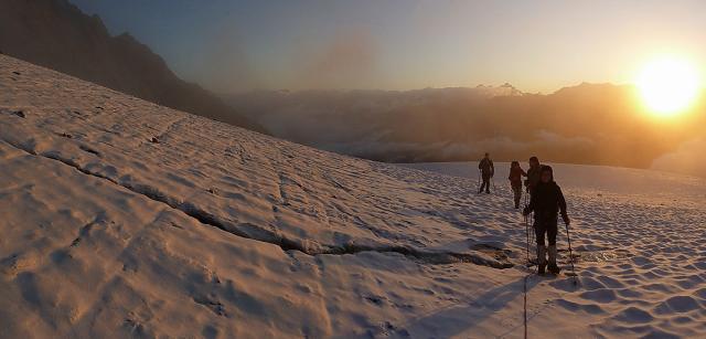 lever de soleil au début du glacier