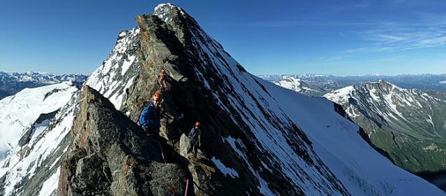 à l'approche du grand gendarme, le sommet n'est plus loin.