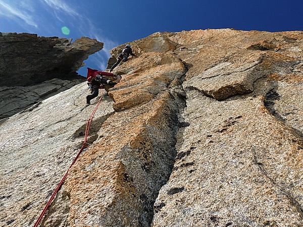 Cache-cache. Longueur 4