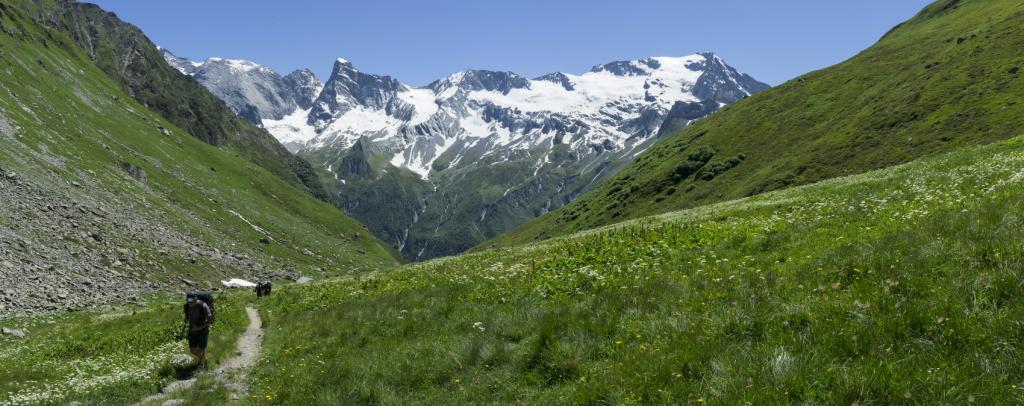La montée au refuge de Plaisance.
