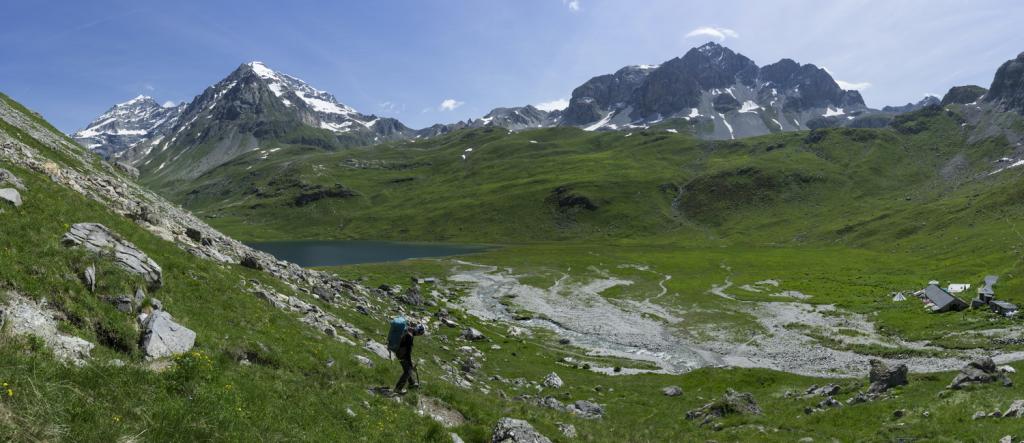 Arrivée au refuge d'entre le lac pour un repas bien mérité.