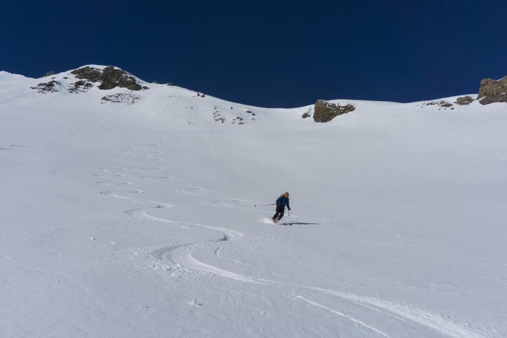 Descente sur Tälliseeli