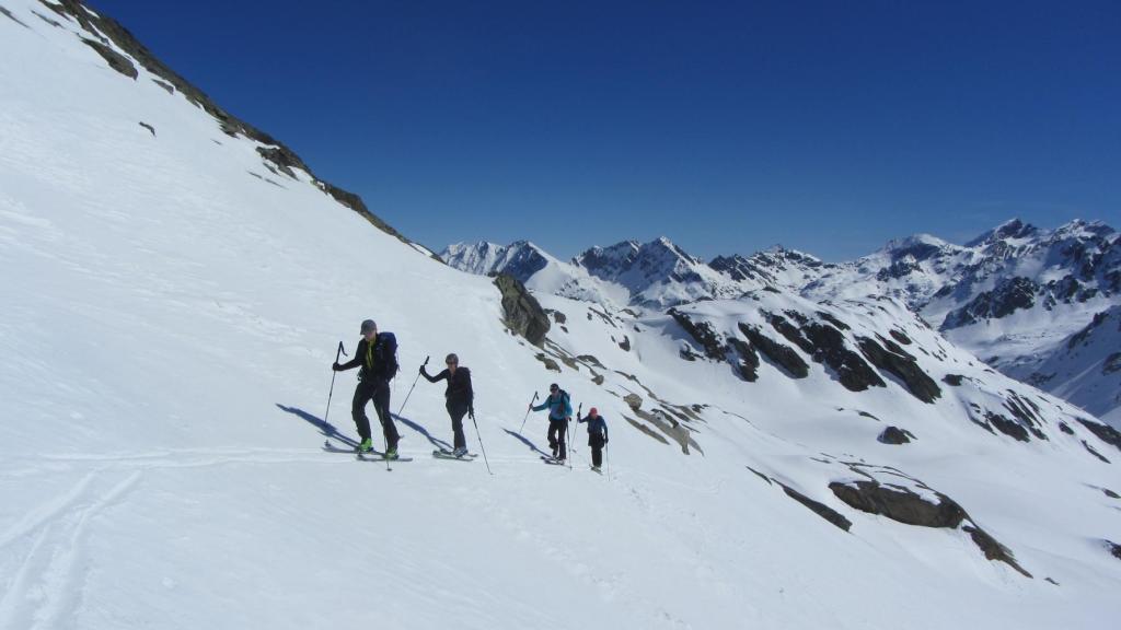 ski de randonnée en Tarentaise - montée à la pointe rousse