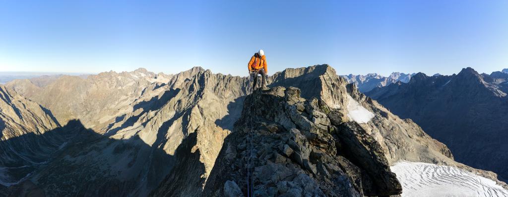 Juste avant la partie sommitale de l'arête, plus raide.