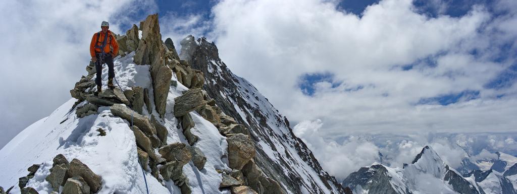 Fin du rocher : le soleil daigne enfin se montrer. Un peu tard...