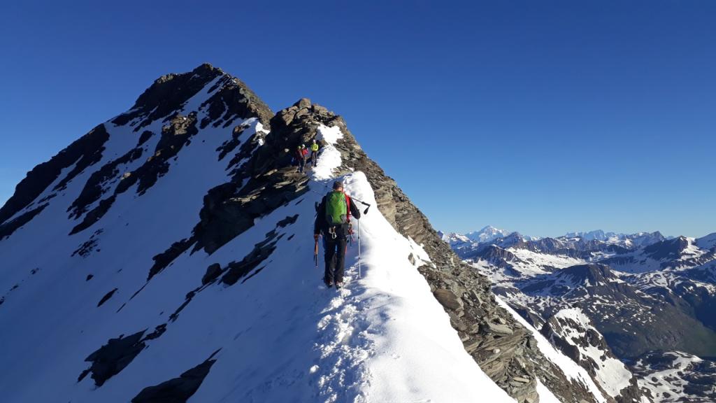 sur l'arête