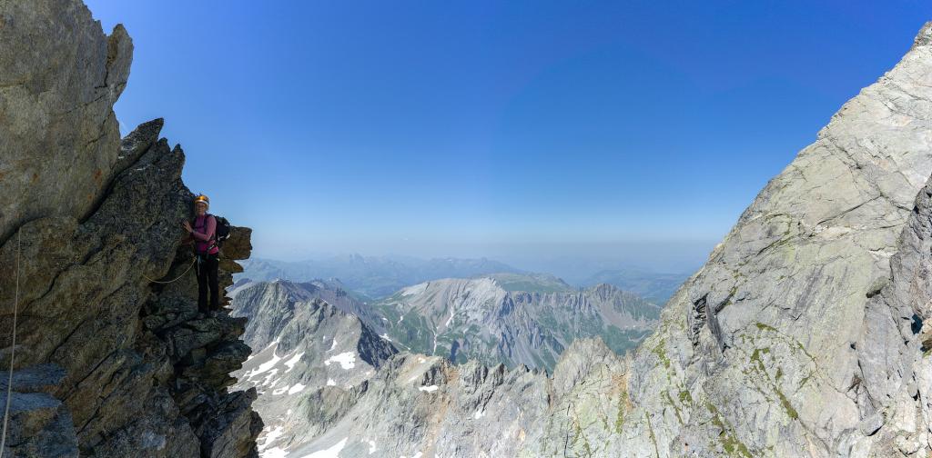 En arrière plan les dalles faciles de la dernière partie.
